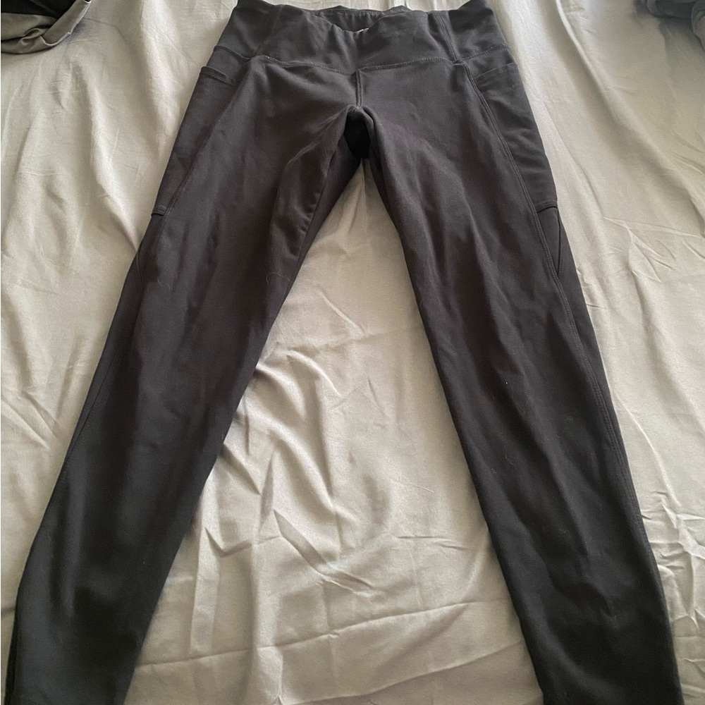 Active leggings in size medium